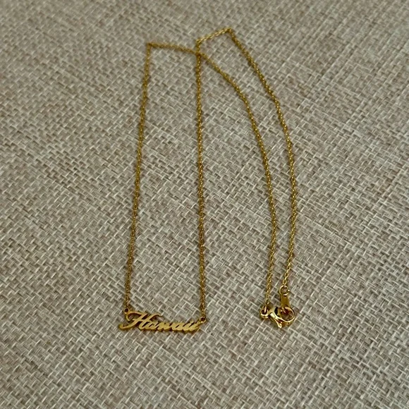 Gold Hawaii Necklace - Picture 1 of 5